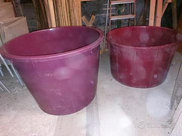 Mastelle - tino (rosse) 1 da 500 Lt - 2 da 750 Lt