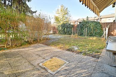 Trilocale con posto auto e giardino a Laives - Via