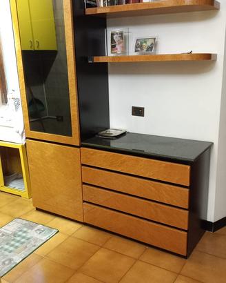 Mobile vetrinetta noce e marmo