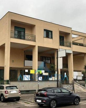 Immobile di 1650 m² con più di 5 locali a Saviano
