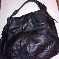 BORSA PRADA IN PELLE NERA