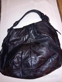 BORSA PRADA IN PELLE NERA