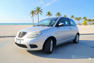 🚗 Lancia Ypsilon 1.2, ben tenuta pronta all'uso