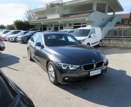 BMW 318 d Business Advantage aut. NAVIGATORE/FAR