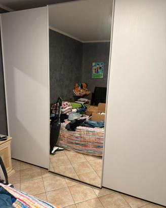 Mobile tre ante scorrevoli