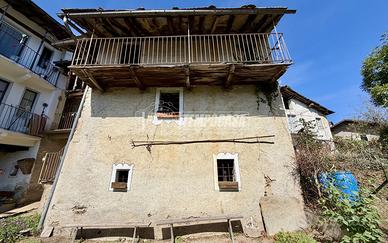 RUSTICO DA RISTRUTTURARE
