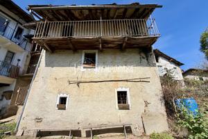 RUSTICO DA RISTRUTTURARE