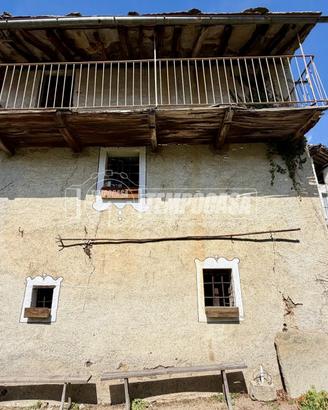RUSTICO DA RISTRUTTURARE