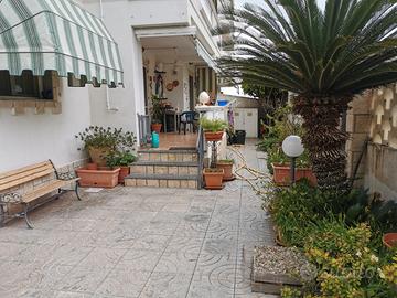 Appartamento piano terra con giardino