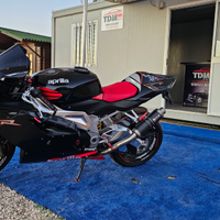 Aprilia RSV 1000 R