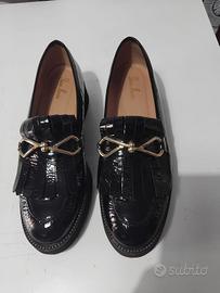 Mocassini lucidi Donna con fibbia color oro - n.40