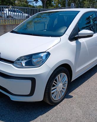 Volkswagen 1.0 5p. EVO beats up! BlueMotion Techno