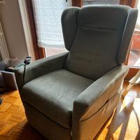 Poltrona Relax con comandi elettrici
