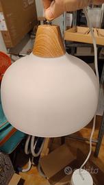 Lampadario in vetro opaco