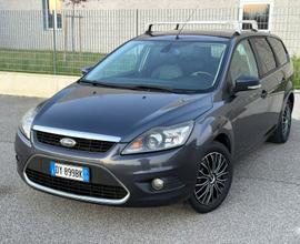 Ford Focus 2.0 Titanium Benzina GPL