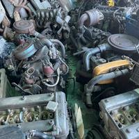 NUMEROSI MOTORI AUTO D’EPOCA