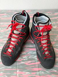 Scarpone Trekking Fitwell Usato Pari Nuovo