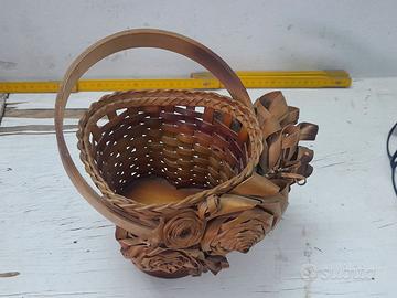 Cestino Vintage in Legno Intrecciato a Mano