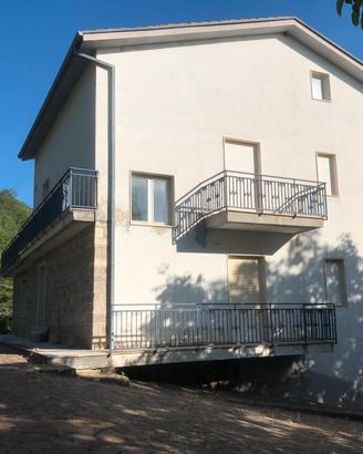 Casa con capannone per Fattoria didattica