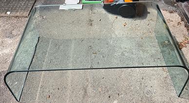 Aspirapolveri e Tavolino