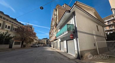 Intero fabbricato in centro