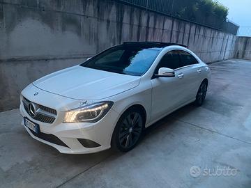 Mercedes Benz CLA 220
