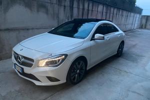 Mercedes Benz CLA 220