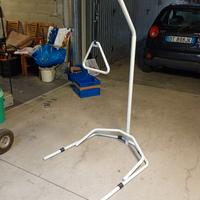 Sollevamalati da letto con base a pavimento