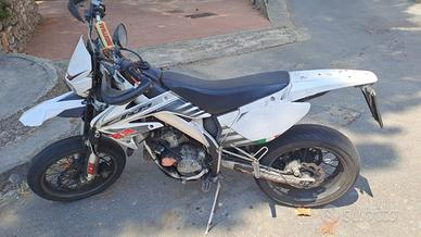 Motard HM 125 cc. del 2011 con motore da rifare