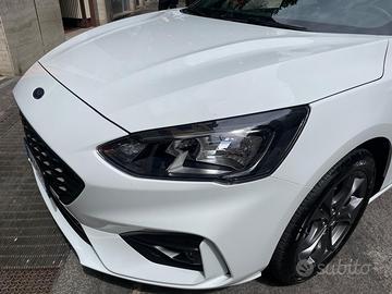 Ford Focus ST-Line 1.0 125CV - PARI AL NUOVO