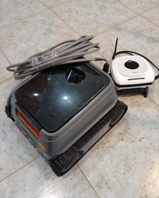 ROBOT PULITORE PISCINA USATO