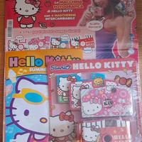 rivista nuova hallo kitty con macchina fotografica