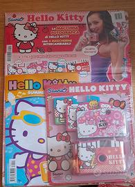 rivista nuova hallo kitty con macchina fotografica