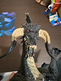 Icons Gargantuan Black Dragon D&D miniature