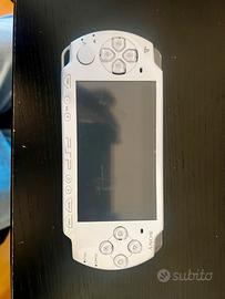 Sony PSP 2000 Bianco + Accessori + giochi