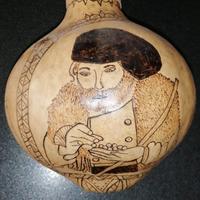 Soprammobile di artigianato sardo inciso a mano