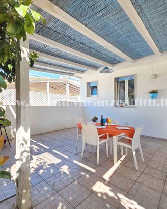 150m mare in centro torre suda 4posti