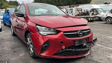 Opel corsa 2022 Tipo motore HM05 Km. 35000