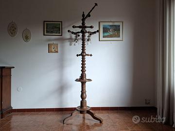 Attaccapanni antico legno a rocchetto da restaurar