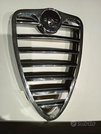 Alfa Romeo scudo anteriore GT junior 1300 scalino