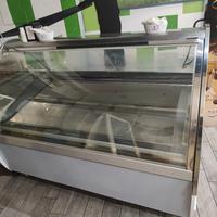 vetrina gelateria 