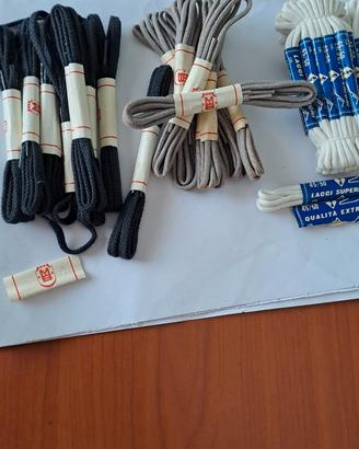 29 paia stringhe per scarpe MB