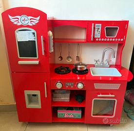 Cucina in legno bambine