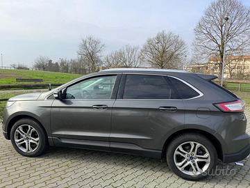 🚗 Ford Edge – SUV Elegante, Spazioso e Full Optio
