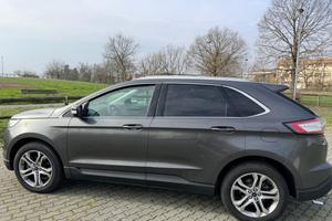 🚗 Ford Edge – SUV Elegante, Spazioso e Full Optio