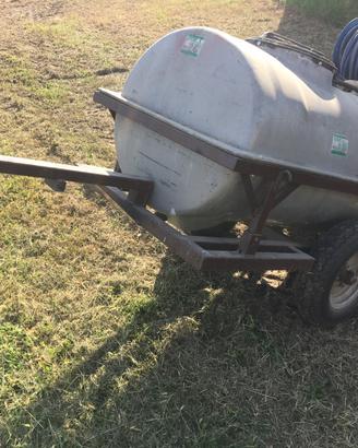Botte 400 lt con pompa autonoma motore lombardini
