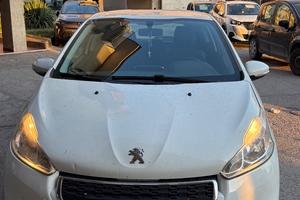 PEUGEOT 208 ANNO 2012