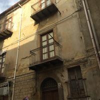 Palazzetto. via consultore benintendi