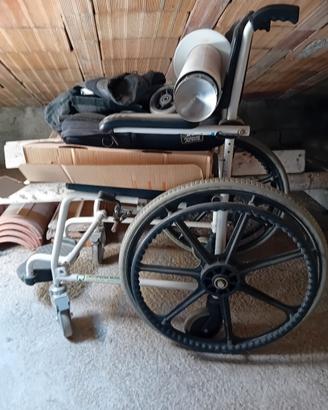 sedia  x disabili. da bagno  doccia