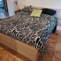 LETTO CON CASSETTI+COMODINI E MATERASSO
